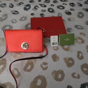 Kate Spade Brightspot Avenue Sally Crossbody – Maraschino Red